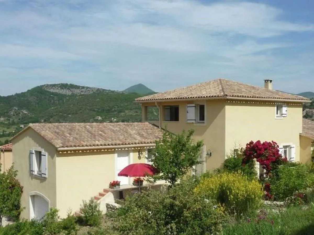 Apartment In Montbrun-Les-Bains With Garden