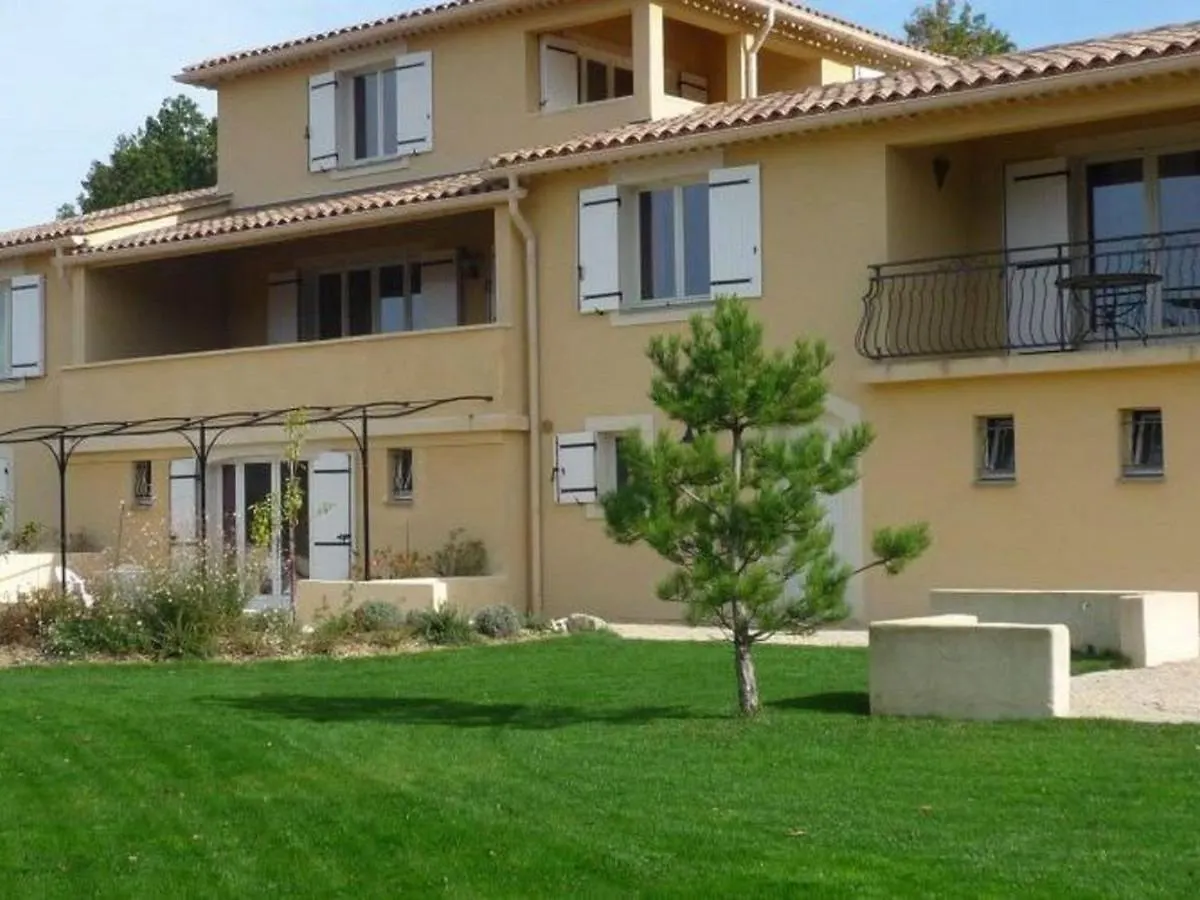 Apartment In Montbrun-Les-Bains With Garden